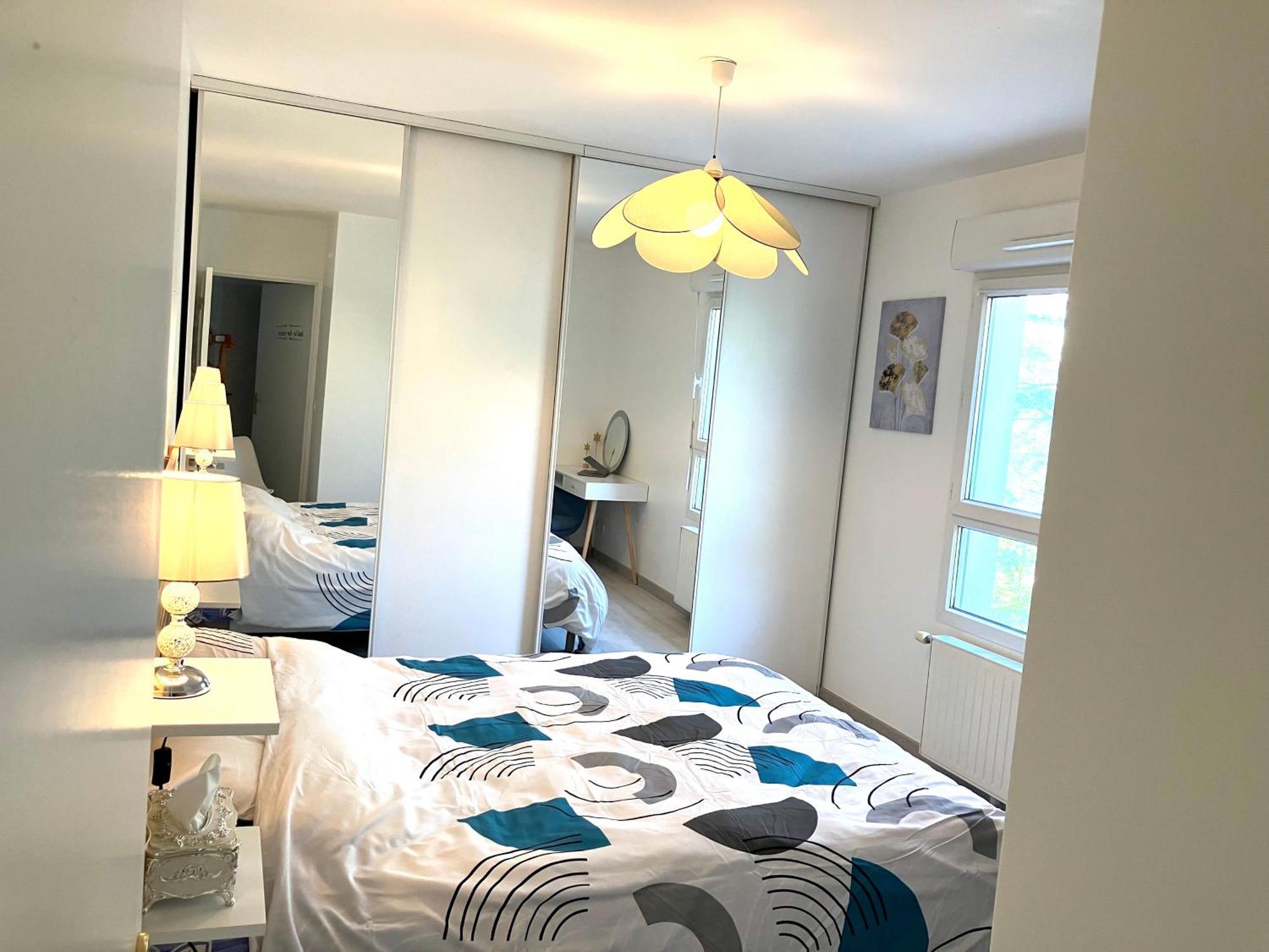 Snowqueen Hotel Apartment Paris-Disney Chelles  Zewnętrze zdjęcie